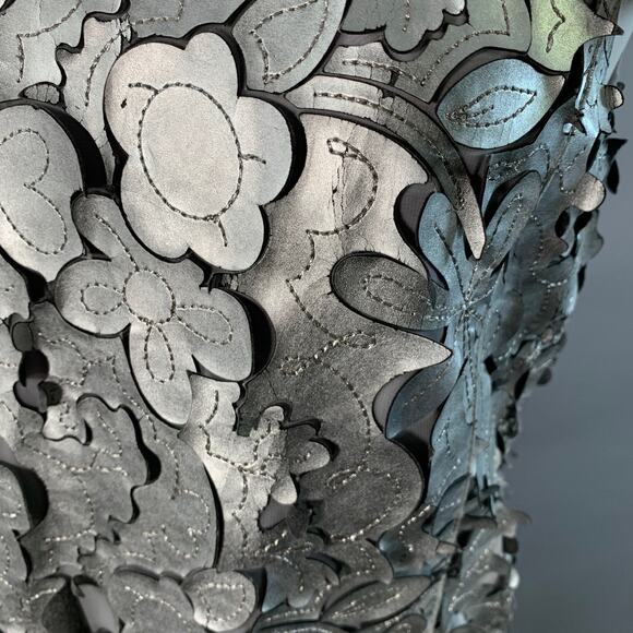 MARC JACOBS Size 0 Silver Grey Leather Floral Cut Out Sleeveless Dress Top - Picture 11 of 12